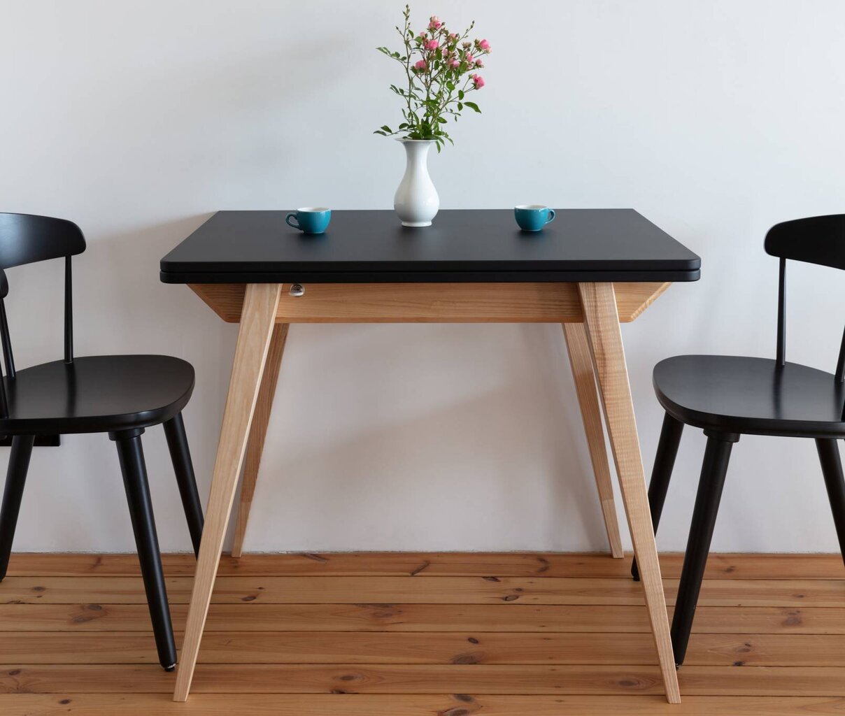 Stalas Envelope, 65x90 cm, juodas kaina ir informacija | Virtuvės ir valgomojo stalai, staliukai | pigu.lt