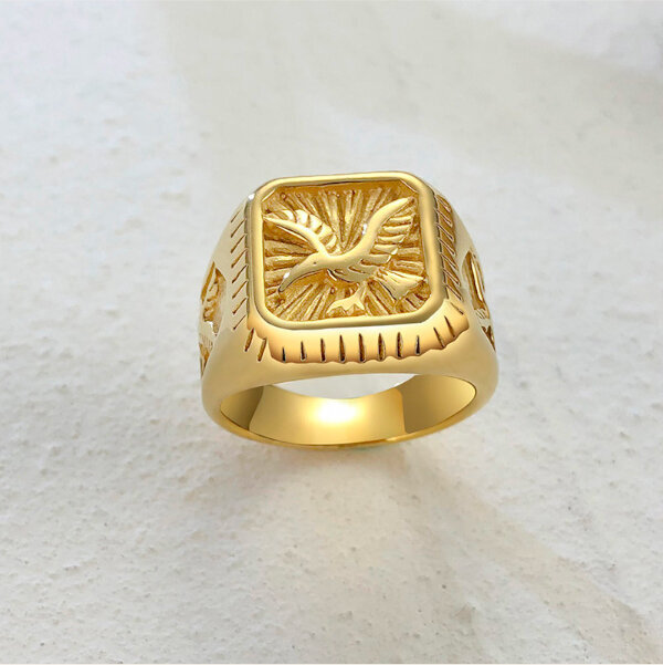 Aukso spalvos vyriškas žiedas su paukščiu, Men's Vector kaina ir informacija | Vyriški papuošalai | pigu.lt