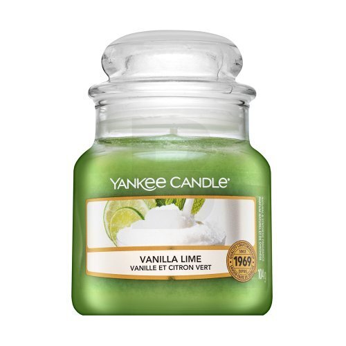 Yankee Candle kvapioji žvakė Vanilinė liepa 104 g цена и информация | Žvakės, Žvakidės | pigu.lt