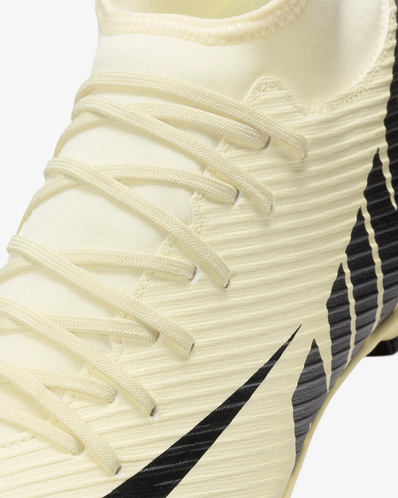Futbolo batai vyrams Nike, geltoni цена и информация | Kedai vyrams | pigu.lt