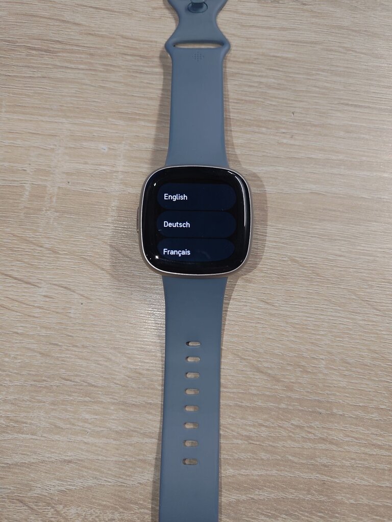 Prekė su pažeidimu.Fitbit Versa 4 Waterfall Blue/Platinum kaina ir informacija | Prekės su pažeidimu | pigu.lt