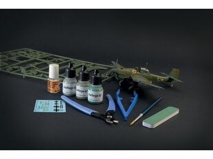 Подарочный набор Italeri - Junker Ju-87B Stuka, 1/72, 72010 цена и информация | Склеиваемые модели | pigu.lt