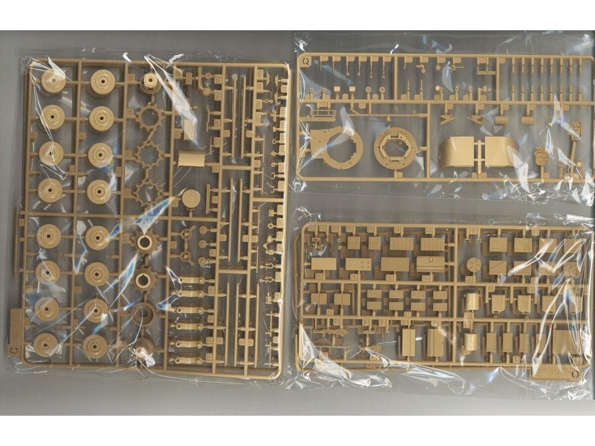 Surenkamas modelis M1A2 SEP V3 Abrams RFM, 1/35, 5104 kaina ir informacija | Konstruktoriai ir kaladėlės | pigu.lt