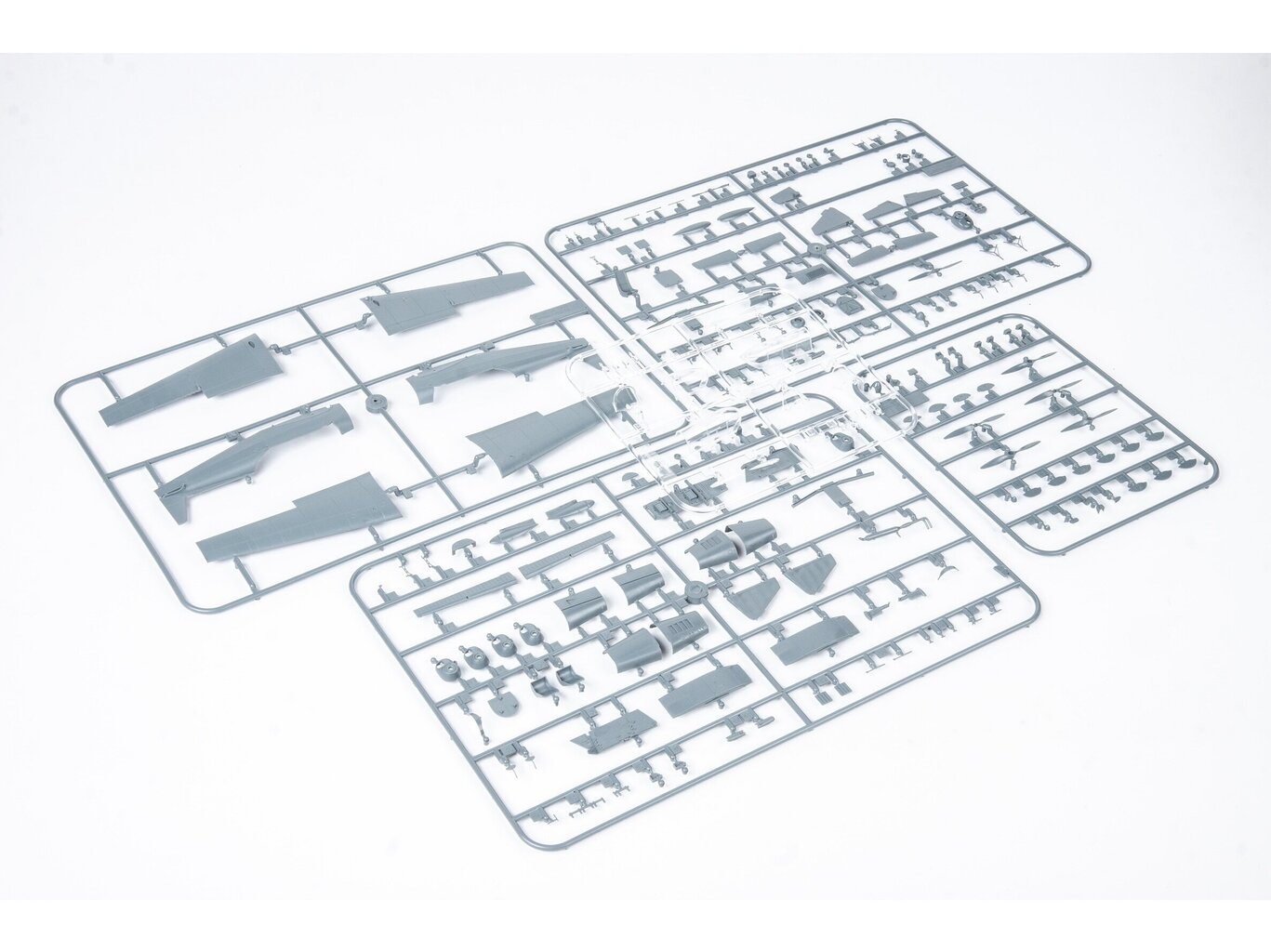 Surenkamas lėktuvo modelis Eduard Zlín Z-226 MS Trenér Profipack 1/48, 82182 kaina ir informacija | Konstruktoriai ir kaladėlės | pigu.lt