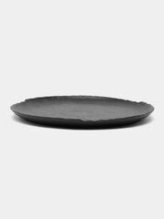 Круглая плоская обеденная тарелка из черного фарфора Wilmax 25,5 см цена и информация | Посуда, тарелки, обеденные сервизы | pigu.lt