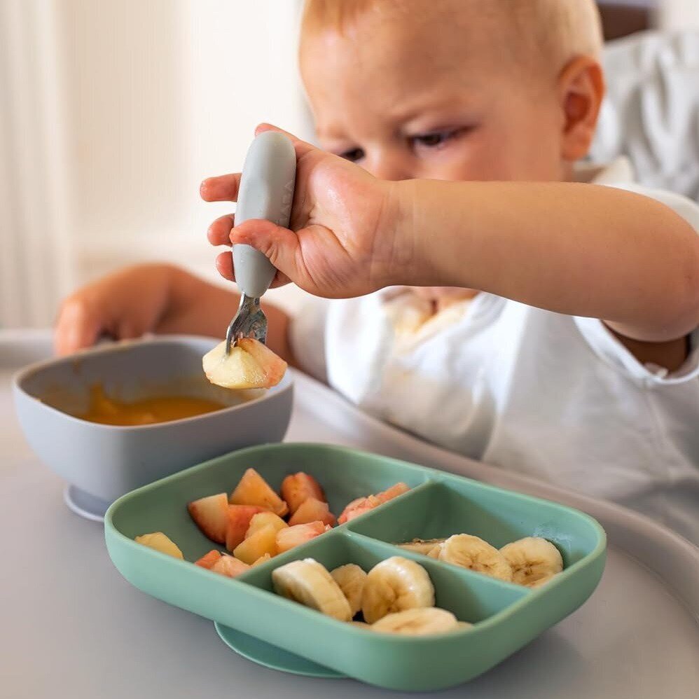 Vaikiškų stalo įrankių rinkinys Beaba, Velvet Grey, 10 mėn+ цена и информация | Kūdikių indai, indeliai pienui ir įrankiai | pigu.lt