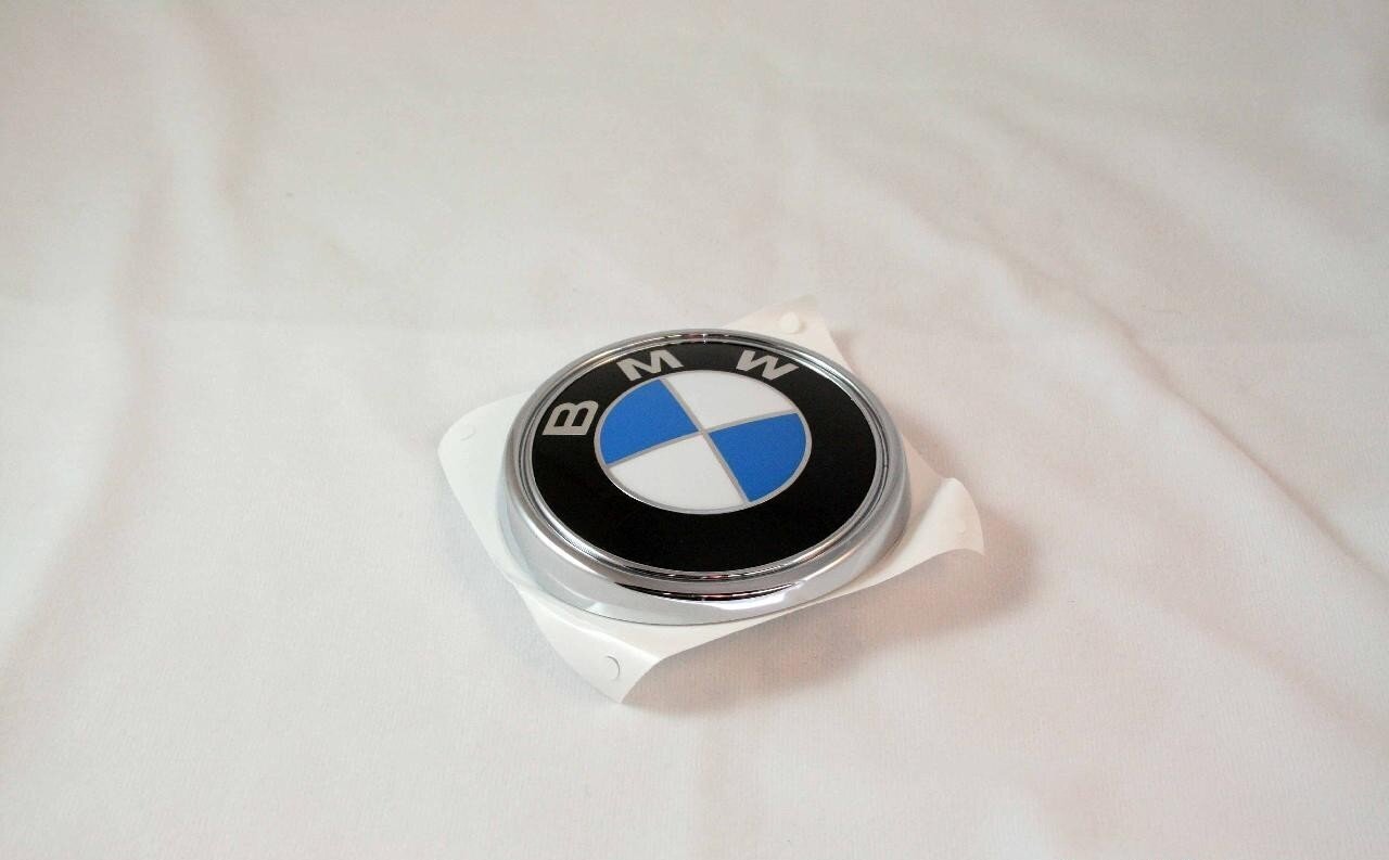 Emblema su BMW ženkliuku BMW 51143401005, 1 vnt. kaina ir informacija | Auto reikmenys | pigu.lt