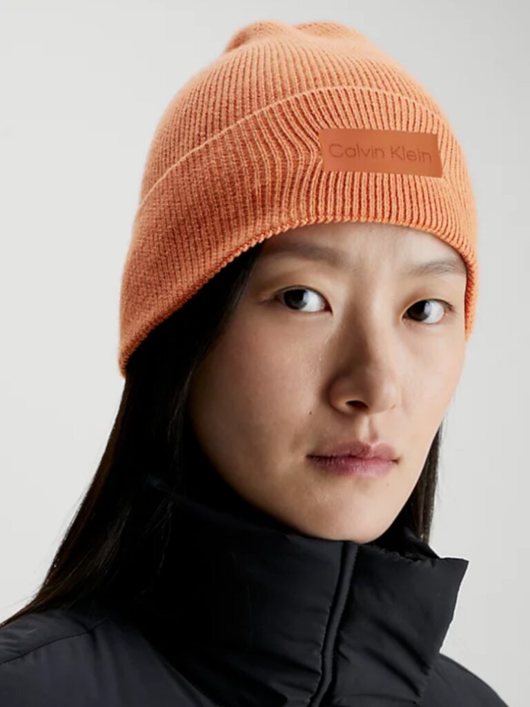 Kepurė moterims Calvin Klein K60K608519GAP цена и информация | Kepurės moterims | pigu.lt