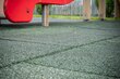 Guminė grindų danga vaikų žaidimų aikštelėms 20 mm, juoda kaina ir informacija | Vaikų žaidimų nameliai | pigu.lt