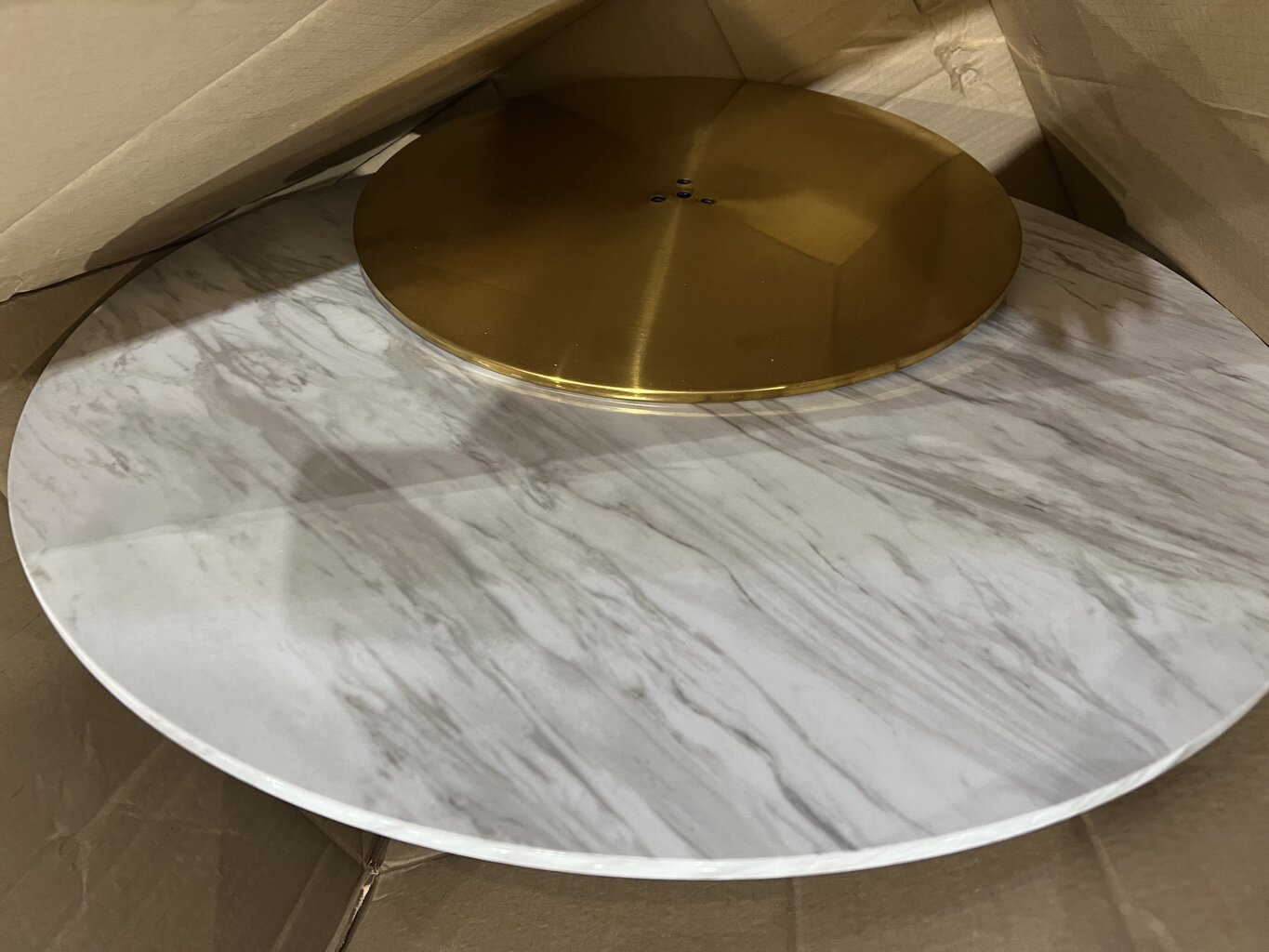 Prekė su pažeidimu.Valgomojo stalas Bolzano, 70x105 cm, baltas/auksinis kaina ir informacija | Prekės su pažeidimu | pigu.lt