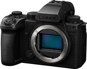 Panasonic Lumix DC-S5IIX цена и информация | Цифровые фотоаппараты | pigu.lt