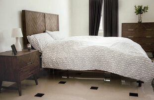 Spintelės prie lovos Ashton FURNLUX PREMIUM, 60x45x60 cm, ruda kaina ir informacija | Spintelės prie lovos | pigu.lt