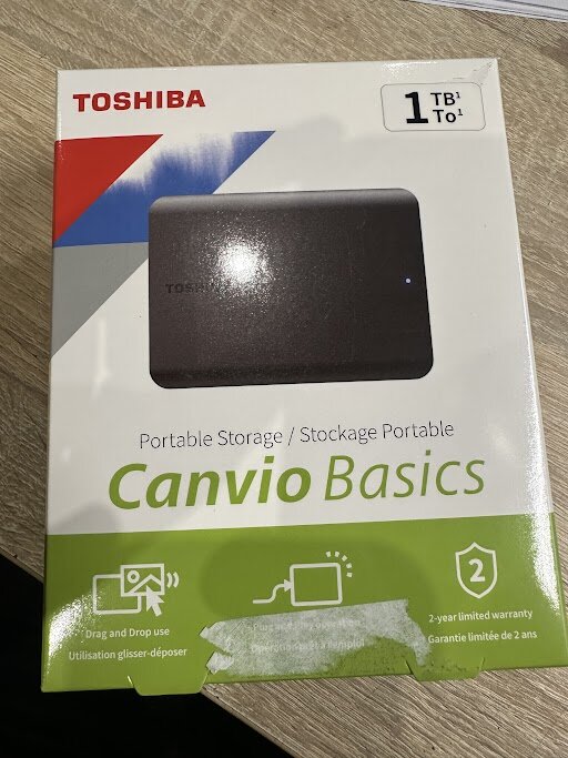 Prekė su pažeidimu.Toshiba Canvio Basics 2022, 1000GB (HDTB510EK3AA) kaina ir informacija | Prekės su pažeidimu | pigu.lt