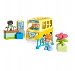 10988 LEGO® Duplo Bus ride kaladėlių rinkinys ir pliušinė pagalvė Katė цена и информация | Конструкторы и кубики | pigu.lt