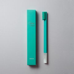 Vidutinis dantų šepetėlis Apriori Slim Medium toothbrush, Turquoise Blue Silver, 1 vnt. цена и информация | Зубные щетки, пасты | pigu.lt