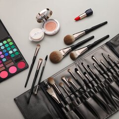 Eigshow Beauty 21 набор кистей Черный лебедь цена и информация | Кисти для макияжа, спонжи | pigu.lt