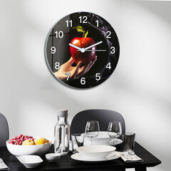 Sieninis laikrodis obuolys rankoje vaisius juodas fonas virtuvei 30x30 cm цена и информация | Часы | pigu.lt