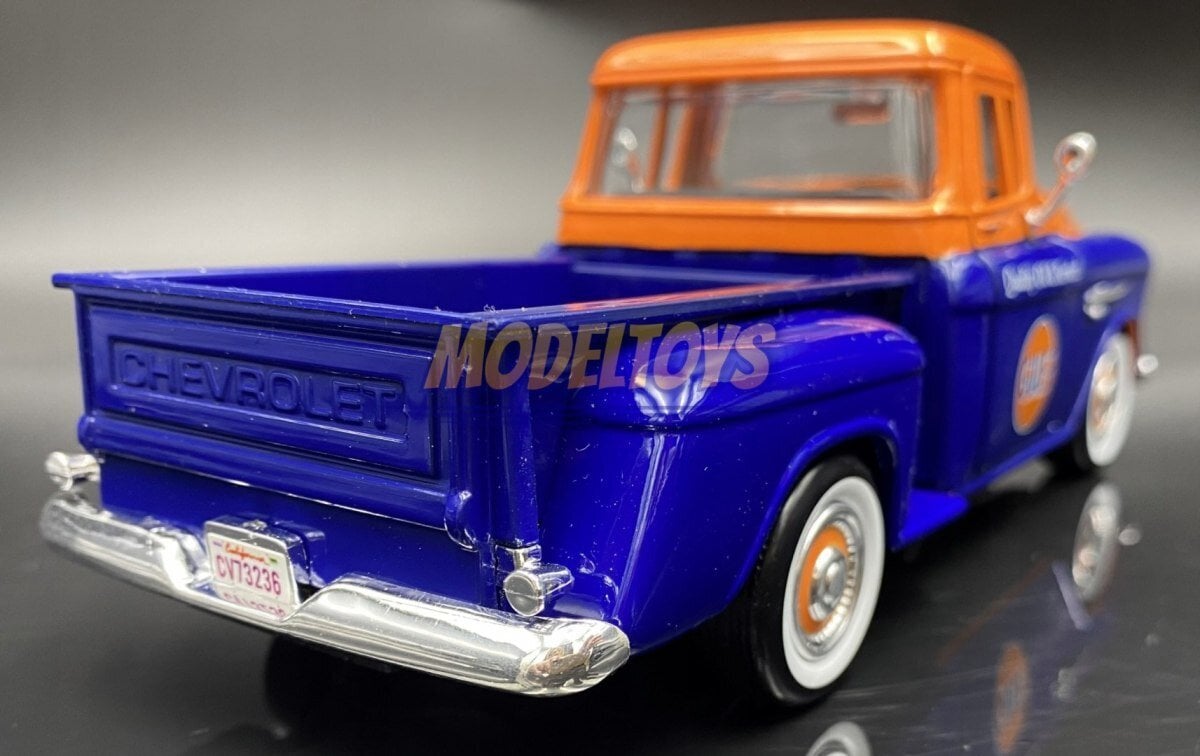 Automobilio modeliukas Chevy 5100 Stepside 1955 Gulf, įvairių spalvų 79651 kaina ir informacija | Žaislai berniukams | pigu.lt