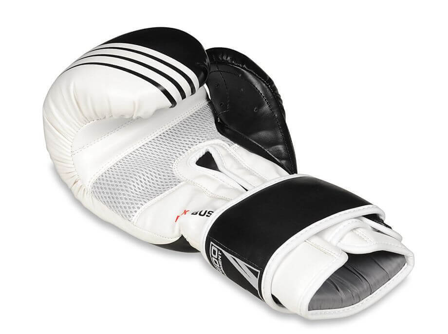 boxing gloves - ventilation 