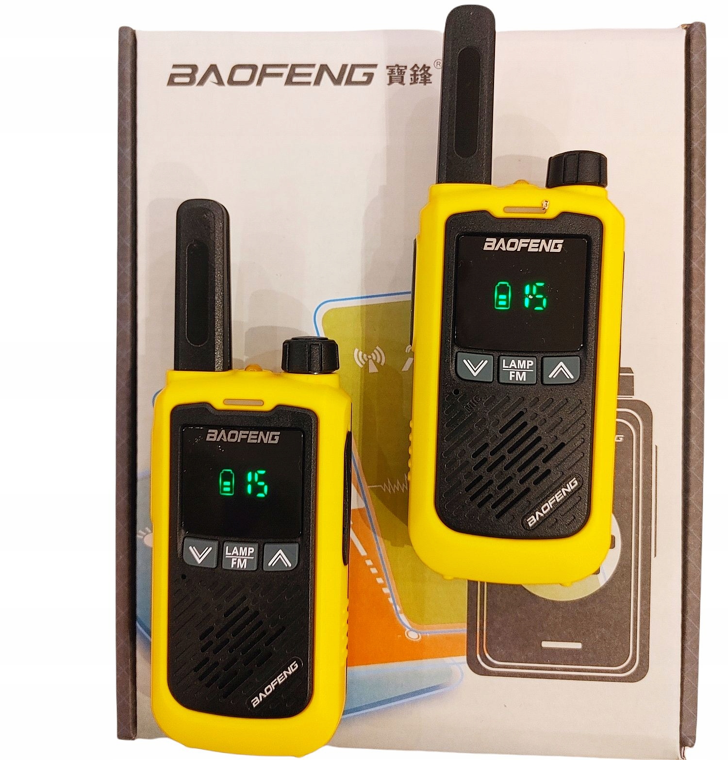 2x Baofeng BF-T17 radiopuhelin + FM Yksikkömäärä 2 kpl.