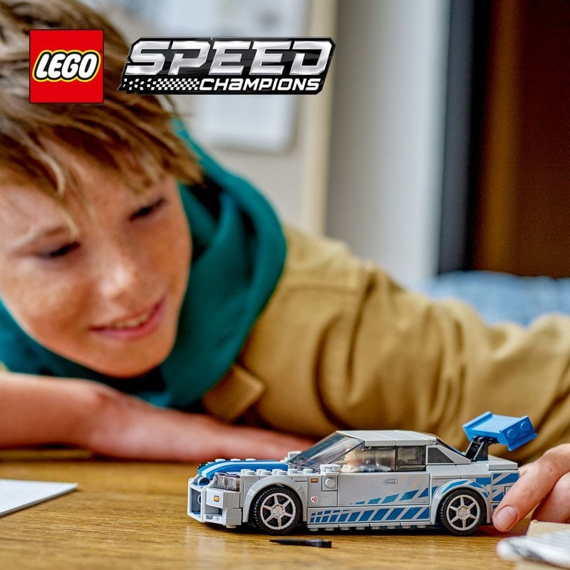 „Greiti ir įsiutę“ „Nissan LEGO®“ rinkinys