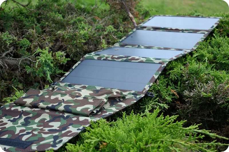 SAULES SKYDELĖ GALINGAS USB SOLAR CHARGER 4 PLOKŠTELĖS Gamintojas Webski