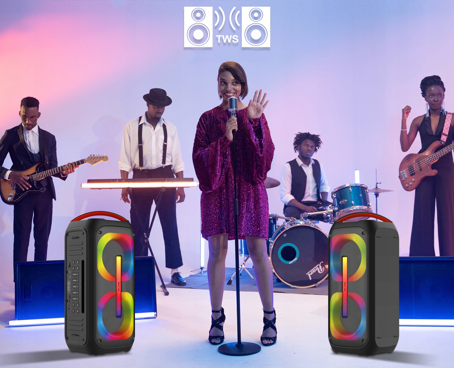 BLUETOOTH GARSIAKARIASIS USB SD NEŠIOJAMASIS RGB BOOMBOX MIKROFONO NUOTOLINIO NUSTATYMO RINKINYS Funkcijos Karaokės funkcija Power Bank funkcija garso failų atkūrimo valdymas per išmanųjį telefoną