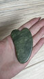 Žalio nefrito akmens veido masažuoklio ir Gua Sha rinkinys