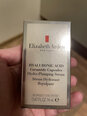 Сыворотка в капсулах с гиалуроновой кислотой и керамидами для лица Elizabeth Arden Hyaluronic Acid Ceramide, 30 шт.