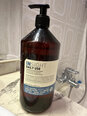 Žvilgesio plaukams suteikiantis šampūnas kasdieniam naudojimui Insight Daily Use Energizing, 900 ml
