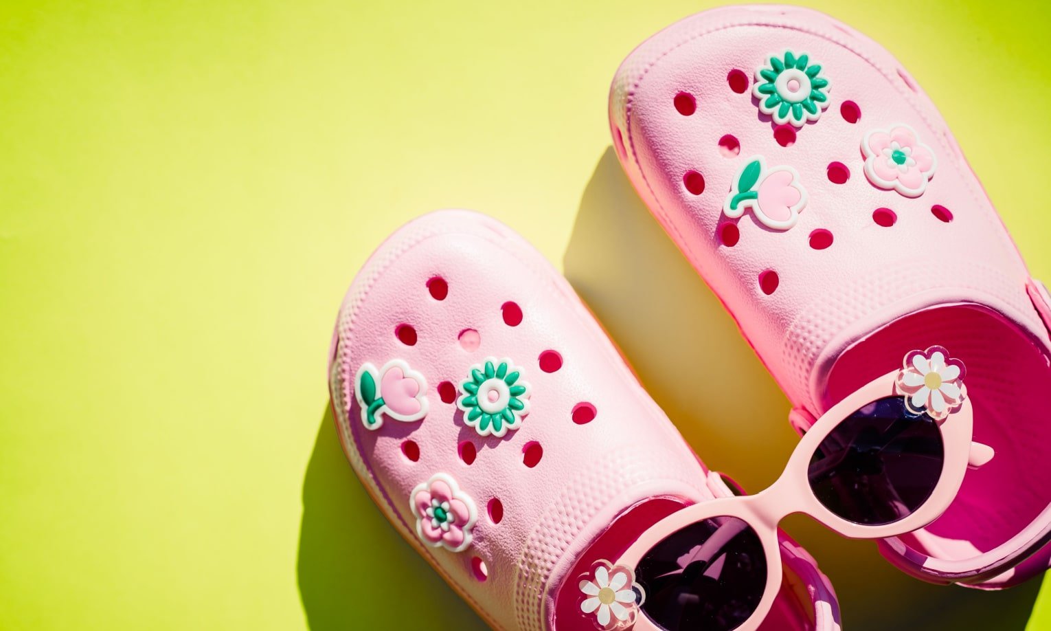 сабо crocs розового цвета для детей